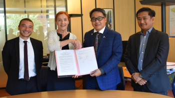 Signature accord coopération Philippines
