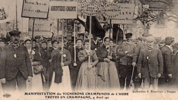 Manifestation de vignerons en Champagne en 1911 @S. Brunclair