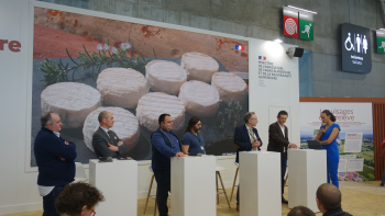 table ronde lait cru