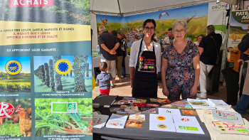 Les agents de l'INAO au festival "Valence en Gastronomie" pour sensibiliser le public aux signes officiels d'identification de la qualité et de l'origine (SIQO).
